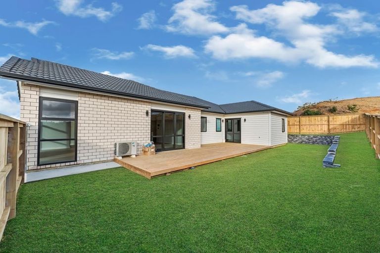 Photo of property in 2 Piedmonte Avenue, Pokeno, 2402