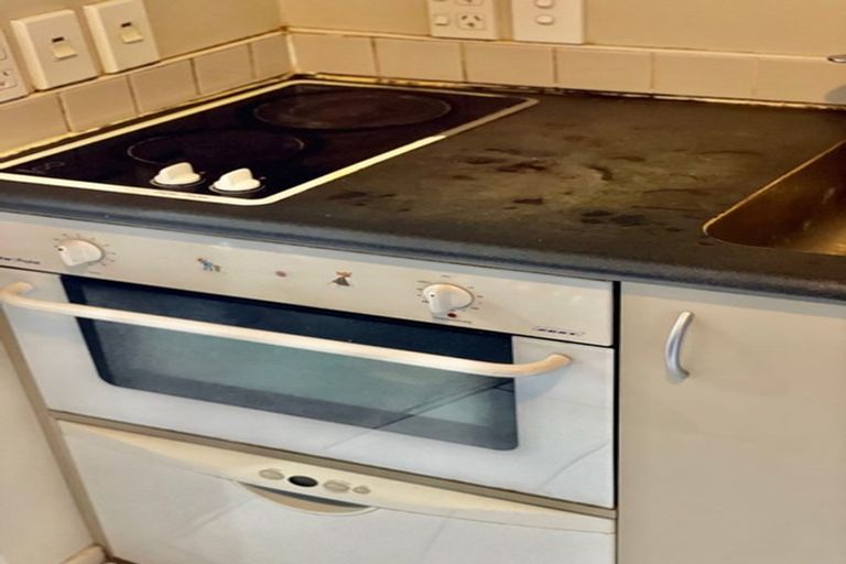 Photo of property in 3e/10 Crown Lynn Place, New Lynn, Auckland, 0600