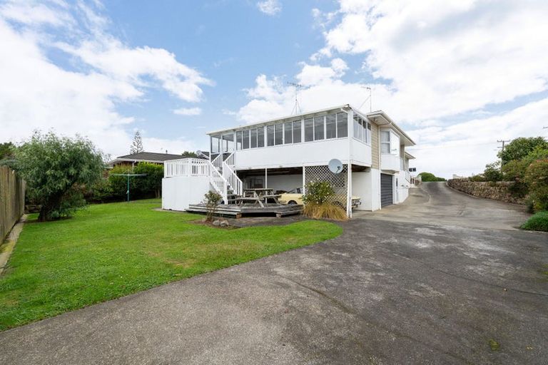 Photo of property in 62 Kawiu Road, Levin, 5510