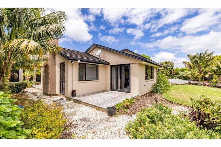 Photo of property in 2 Pickmere Lane, Kerikeri, 0230
