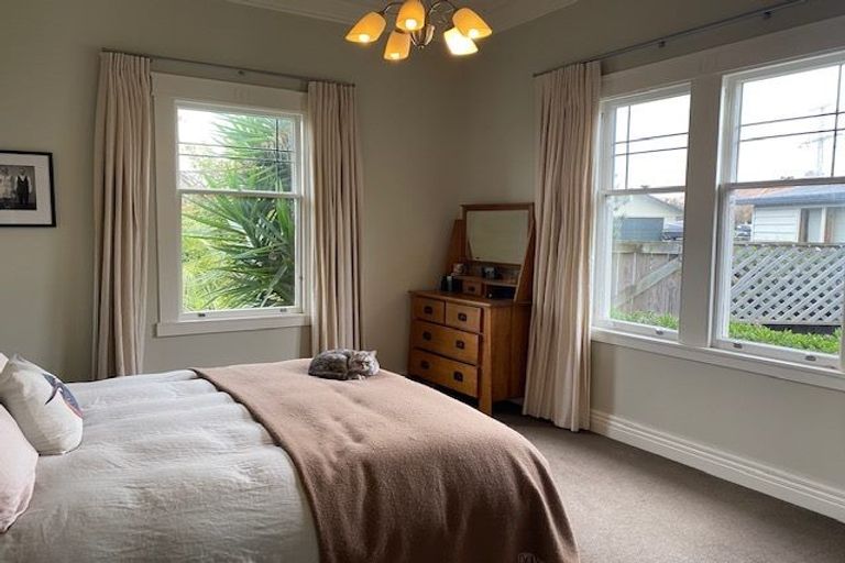 Photo of property in 17a Arataki Road, Havelock North, 4130