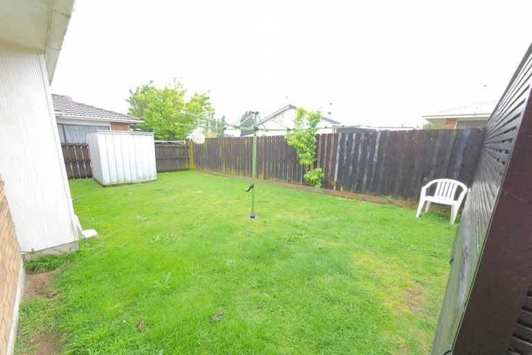 Photo of property in 2/27 King Edward Avenue, Papakura, 2110
