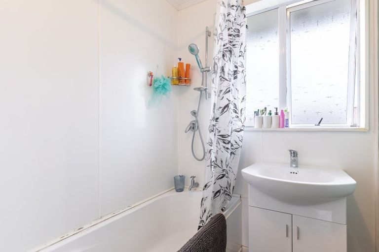 Photo of property in 4 Cambridge Terrace, East Gore, Gore, 9710