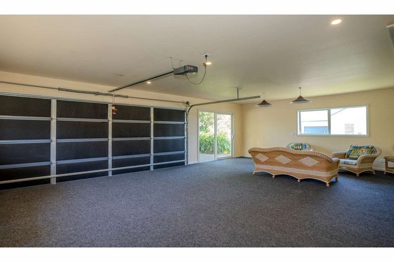 Photo of property in 2 Appletree Lane, Kerikeri, 0230