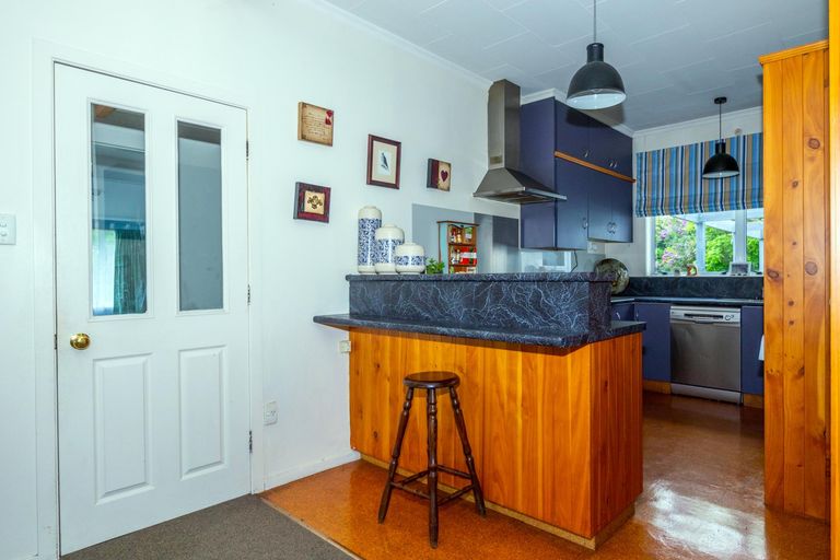 Photo of property in 74 School Road, Pleasant Valley, Geraldine, 7991