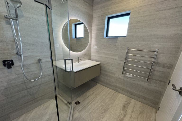 Photo of property in 32 Ridgehill Rise, Flat Bush, 2019