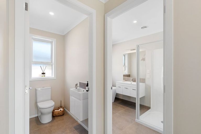 Photo of property in 10 Magnolia Place, Levin, 5510