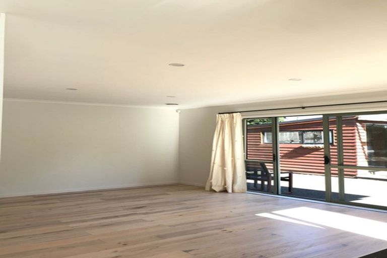 Photo of property in 35 Kristin Lane, Albany, Auckland, 0632