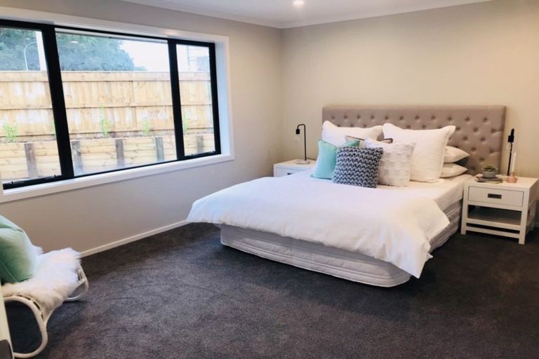 Photo of property in 115 Johnstone Drive, Fitzherbert, Palmerston North, 4410