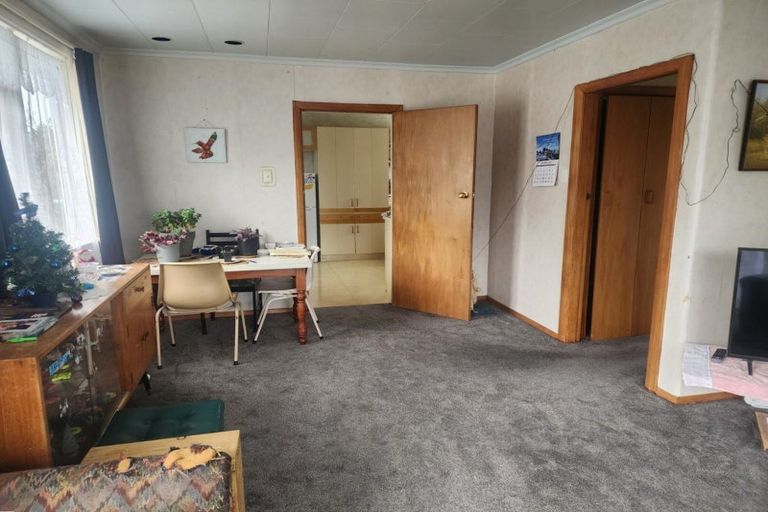 Photo of property in 21 Ashford Avenue, Hokowhitu, Palmerston North, 4410