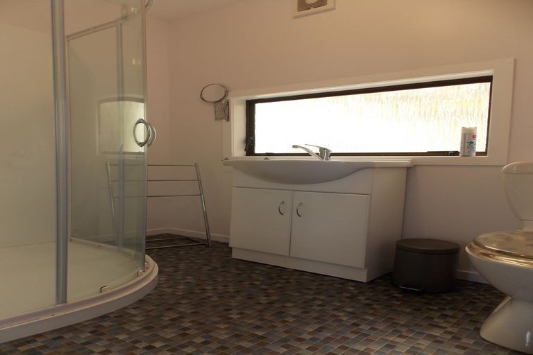 Photo of property in 58 Beach Road, Waihi Beach, 3611