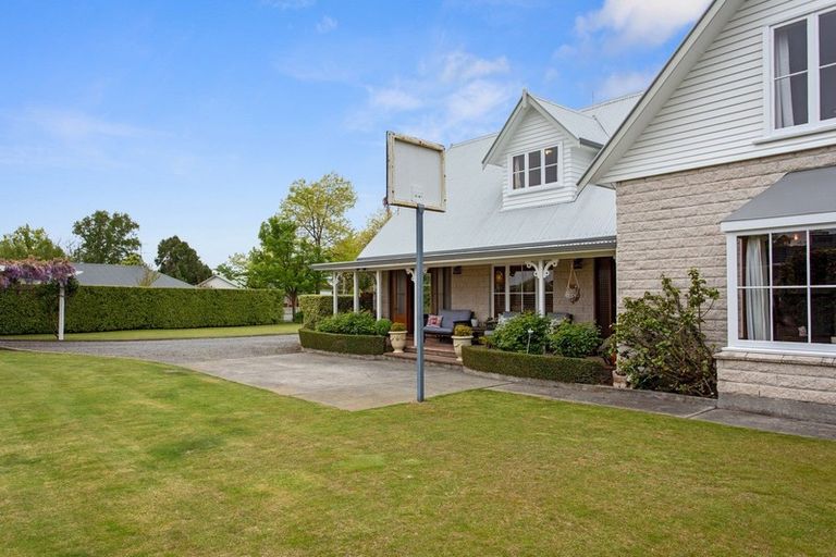 Photo of property in 21 Bank Street, Amberley, 7410