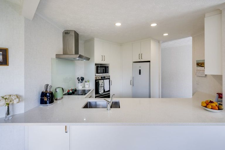 Photo of property in 8b Wilton Row, Taradale, Napier, 4112