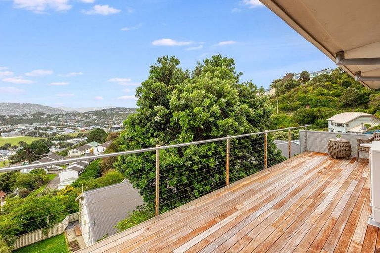 Photo of property in 124 Townsend Road, Miramar, Wellington, 6022