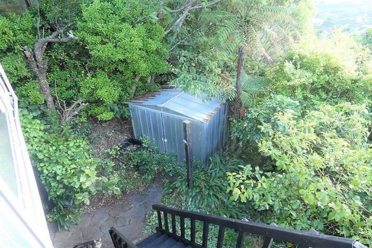 Photo of property in 1/10 Downing Street, Crofton Downs, Wellington, 6035