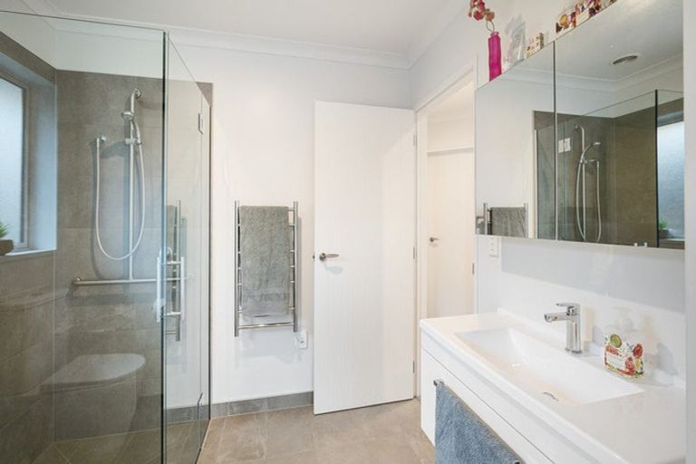 Photo of property in Maltworks Villas, 40/60 Port Hills Road, Heathcote Valley, Christchurch, 8022