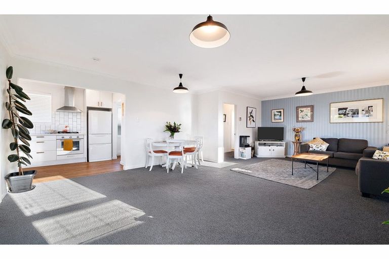 Photo of property in 15 Gambia Street, Papanui, Christchurch, 8053