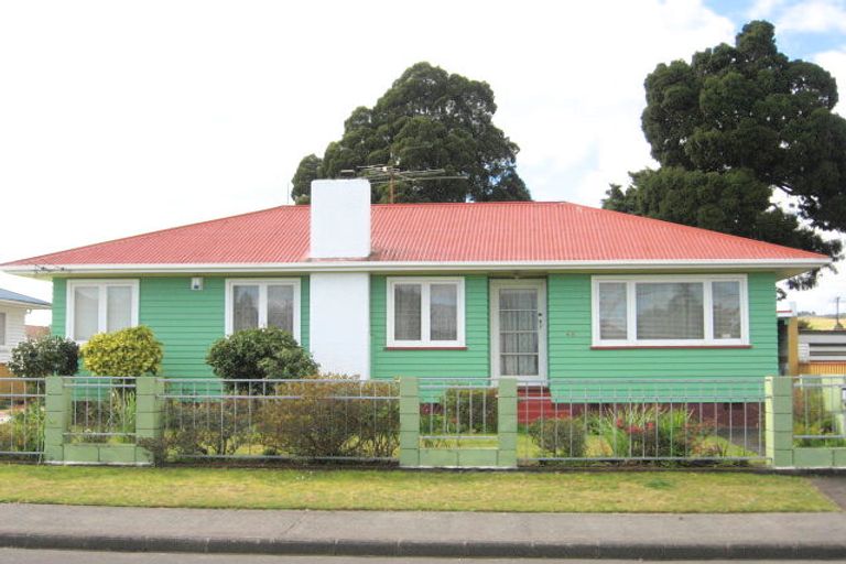 Photo of property in 46 Sutton Crescent, Papakura, 2110