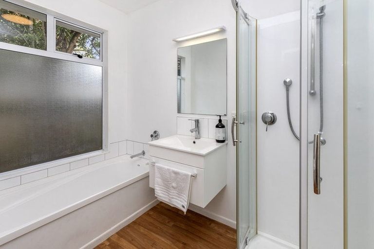 Photo of property in 7 Merton Place, Bryndwr, Christchurch, 8053