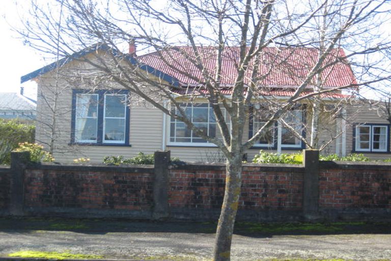 Photo of property in 44 Victoria Street, Carterton, 5713