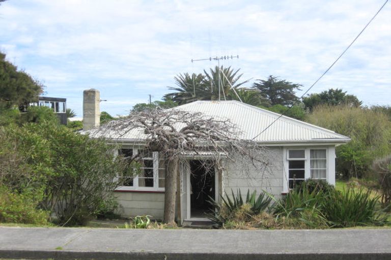 Photo of property in 119 Kahukura Avenue, Waitarere Beach, Levin, 5510