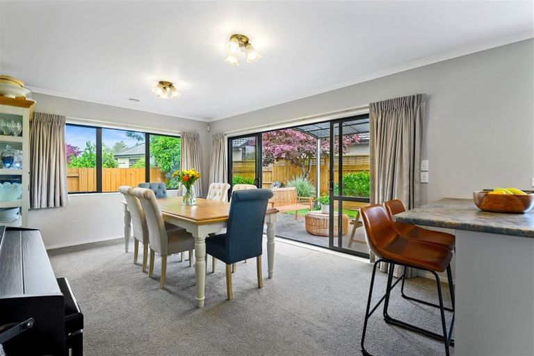 Photo of property in 4 Mccahon Drive, Pukehangi, Rotorua, 3015