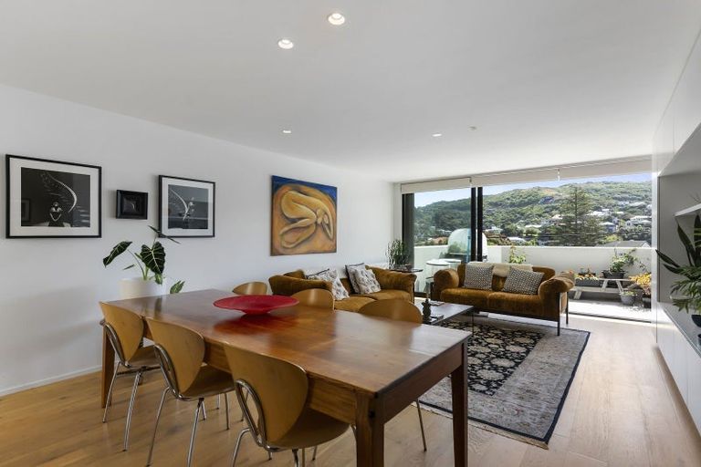 Photo of property in 81 Melbourne Road, Island Bay, Wellington, 6023