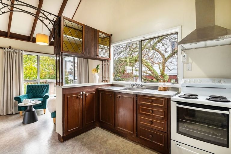 Photo of property in 2/3 Northwick Place, Hillcrest, Auckland, 0627