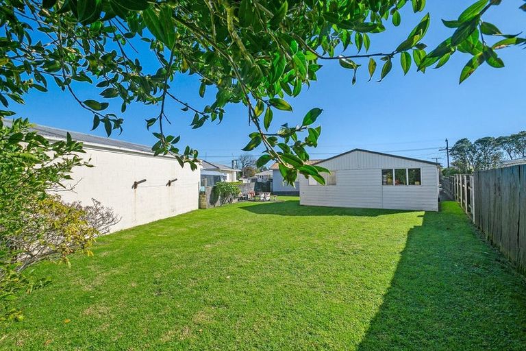 Photo of property in 6 Rata Street, Upper Vogeltown, New Plymouth, 4310