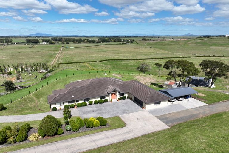 Photo of property in 127 Wallace Road, Temple View, Hamilton, 3289