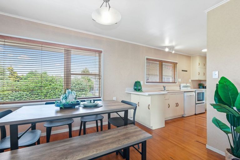 Photo of property in 12 Kingsley Street, St Andrews, Hamilton, 3200