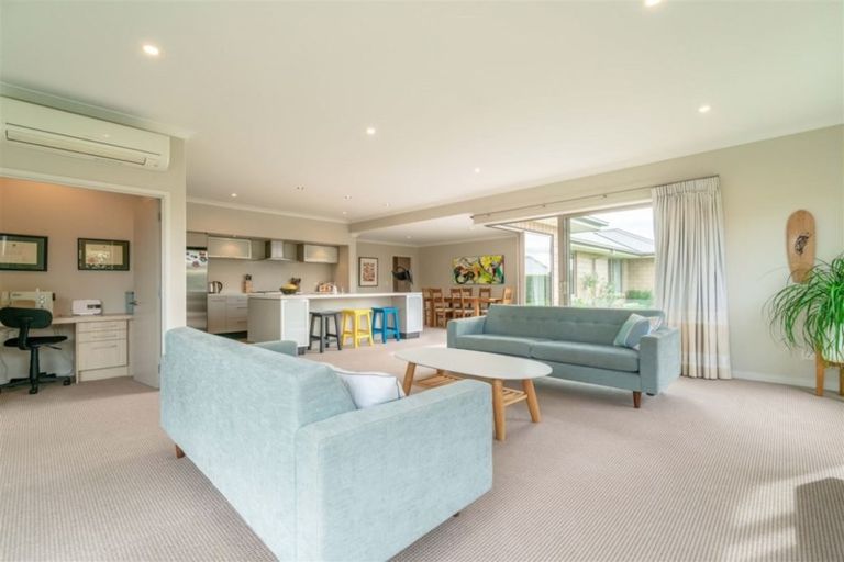 Photo of property in 63 Mcmahon Drive, Aidanfield, Christchurch, 8025