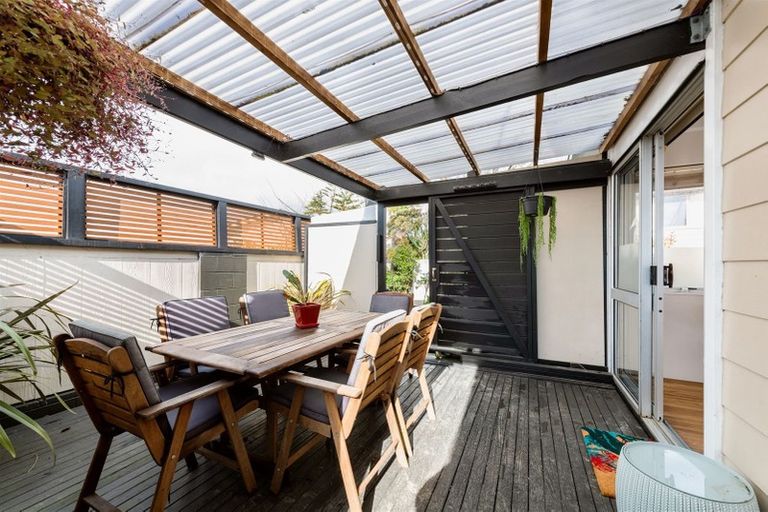 Photo of property in 1/21 Solar Road, Glen Eden, Auckland, 0602
