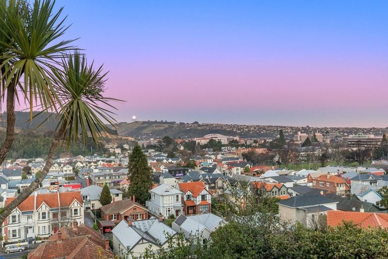 Photo of property in 129 Queen Street, North Dunedin, Dunedin, 9016