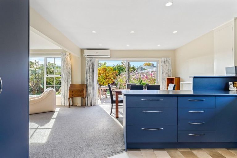 Photo of property in 24 Raxworthy Street, Ilam, Christchurch, 8041