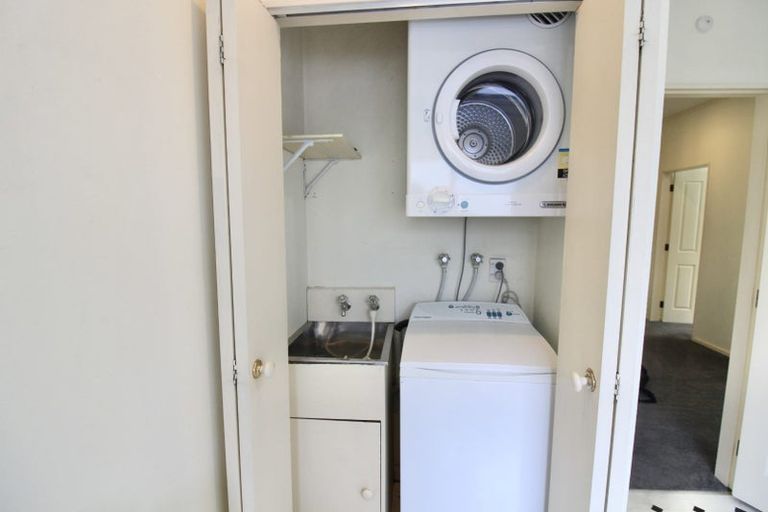 Photo of property in 4a Macdonald Crescent, Te Aro, Wellington, 6011