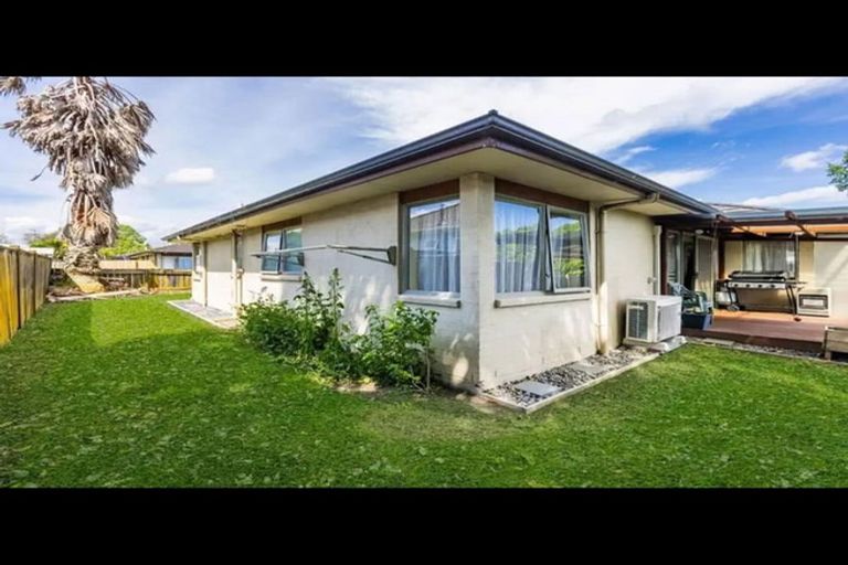 Photo of property in 52 Foxlaw Street, Randwick Park, Auckland, 2105