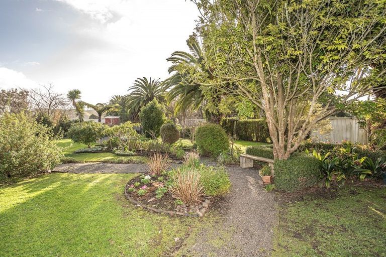 Photo of property in 17 Delhi Avenue, Aramoho, Whanganui, 4500