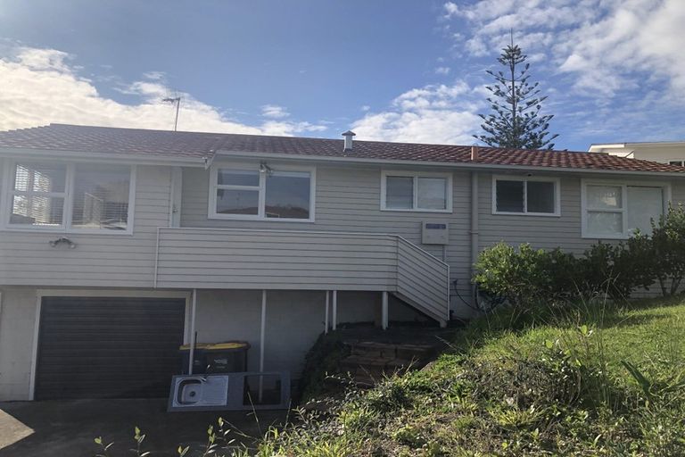 Photo of property in 11 Velma Road, Hillcrest, Auckland, 0627