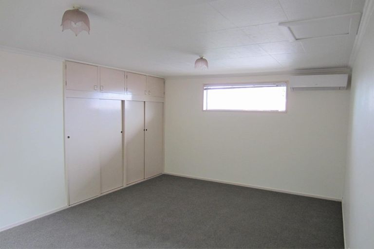 Photo of property in 42 Fovant Street, Russley, Christchurch, 8042
