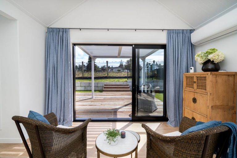 Photo of property in 10 Te Rata Boulevard, Karaka, 2124