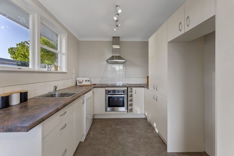 Photo of property in 16b Cruickshank Road, Clouston Park, Upper Hutt, 5018