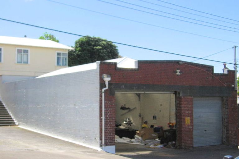 Photo of property in 3/16 Rolleston Street, Mount Cook, Wellington, 6021