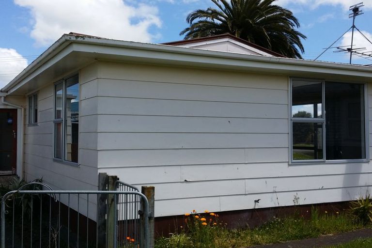 Photo of property in 4 Fitzgerald Avenue, Kaponga, Hawera, 4679