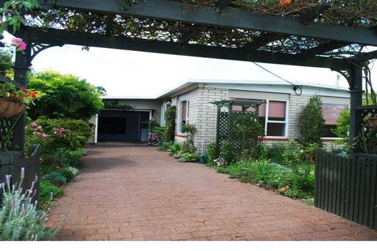 Photo of property in 11a Hursthouse Street, Vogeltown, New Plymouth, 4310
