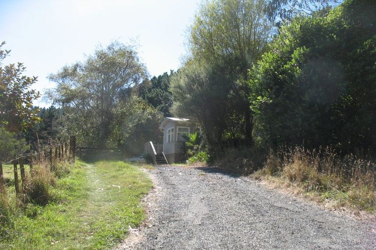 Photo of property in 28 Waterfall Road, Paraparaumu, 5032