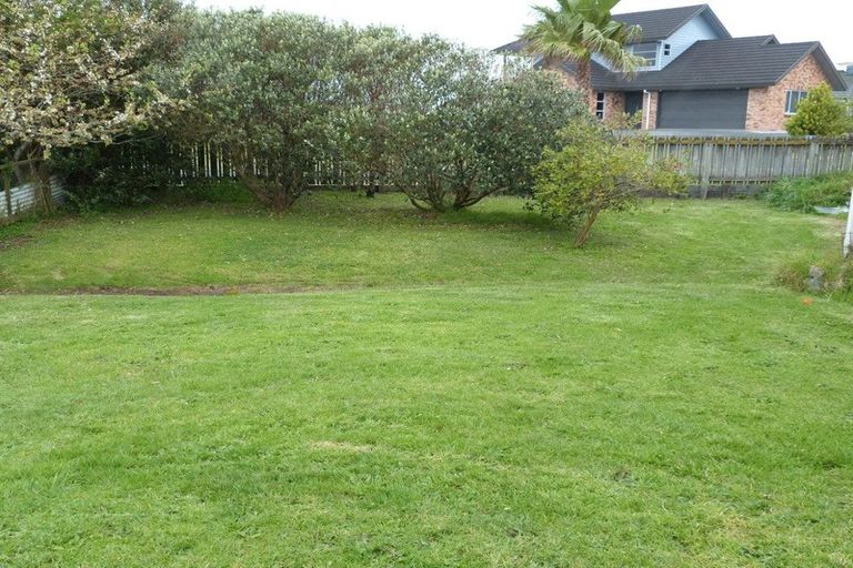 Photo of property in 279 One Tree Point Road, One Tree Point, 0118