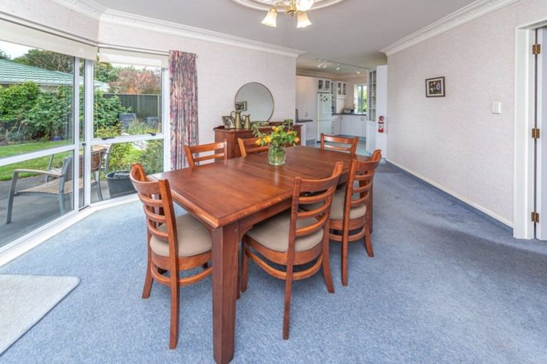 Photo of property in 28 Kakaho Drive, Tawhero, Whanganui, 4501
