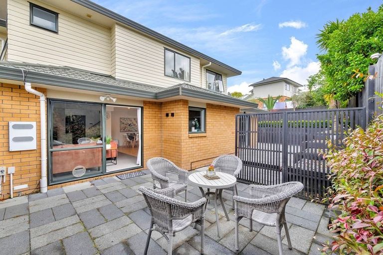 Photo of property in 15 San Carlo Court, Henderson, Auckland, 0612