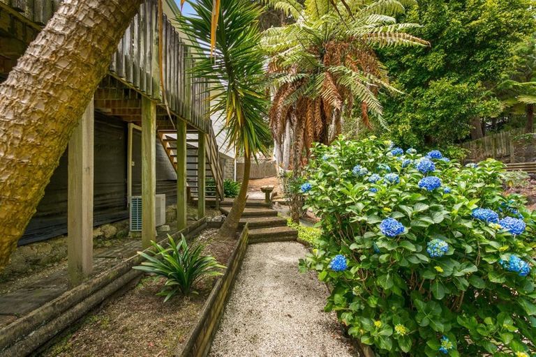 Photo of property in 3/14 Sungrove Rise, Sunnyvale, Auckland, 0612